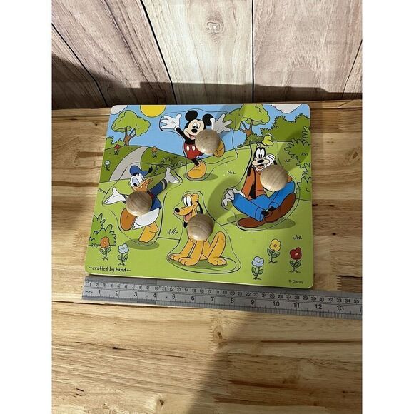Disney's Mickey Mouse And Friends Wooden Jumbo Knob Puzzle - Picture 4 of 5